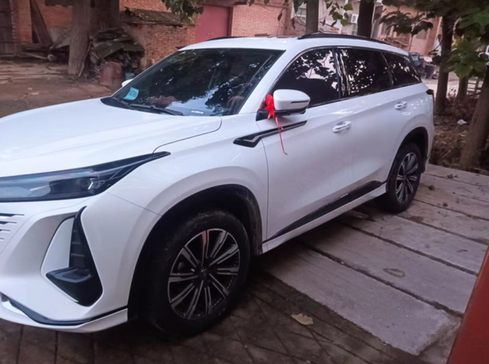 75puls驾驶感受和缺点
订车到办完手续用了5天时间。目前一共加了500的油。