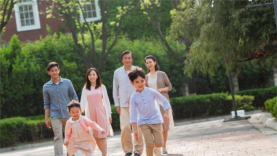 便携 vs 台式制氧机怎么选？制氧机价格一览表帮你决策