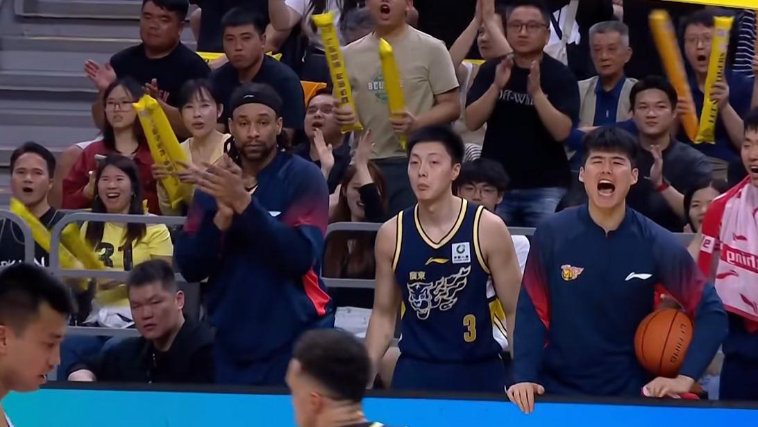 赛季最具含金量大胜！20分掀翻广厦，奎因一战封神，广东杀回前三