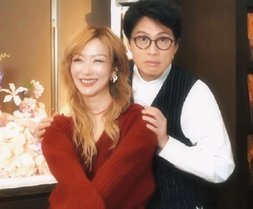 郑秀文这怀春少女状实在动人
除了皮肤身材好到爆，精气神也很好
而且要谢谢许志安，