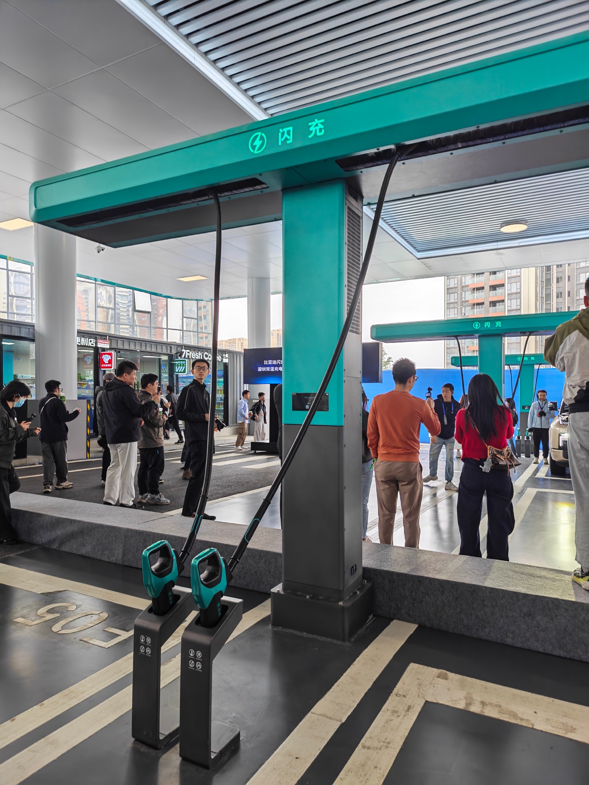 比亚迪闪充技术