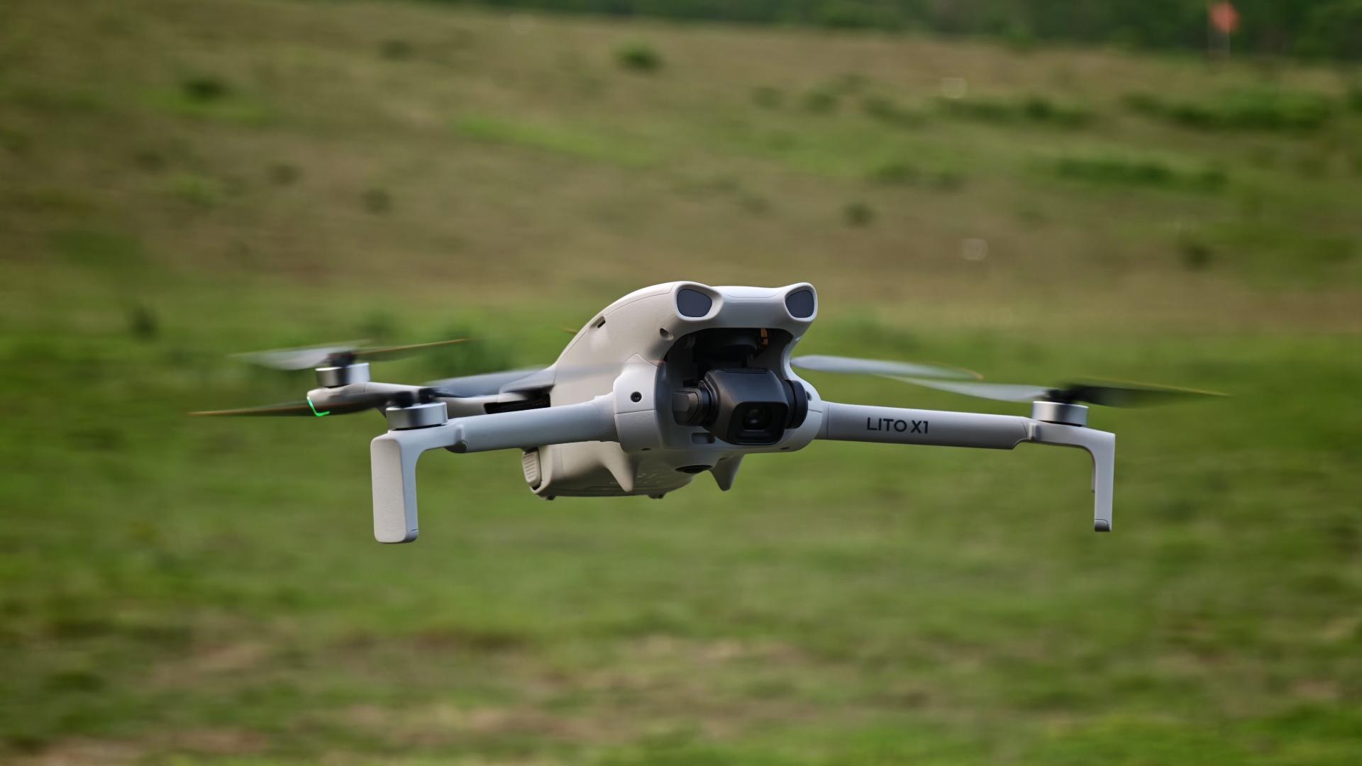 DJI Lito X1 深度体验：彻底掀桌，大疆狠起来连自己都打