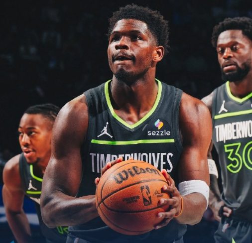 这支掘金还有弱点吗，尼狼可以从哪方面突破

希望可以贡献一轮精彩的系列赛。。。