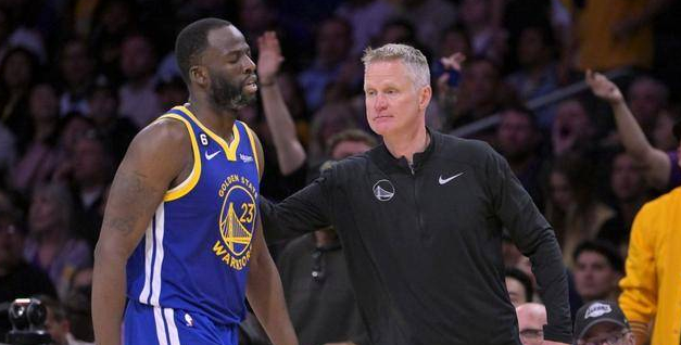 有没有人和我一样，其实并不是希望格林走
毕竟是王朝功勋，配得上个勇士终老的体面结