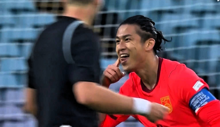 到底是库拉索太弱了？还是我们变强了？张玉宁传射建功，中国队60分钟不到我们已经2