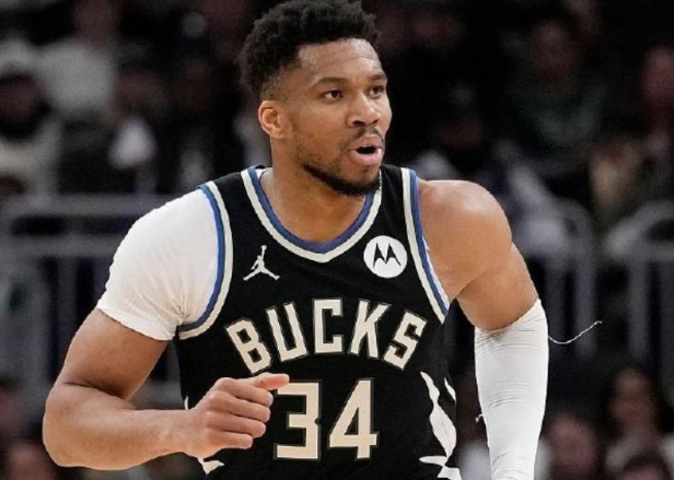 字母不打，雄鹿后场双枪一般发挥都不错

不过要想成为季后赛球队，小波特和罗林斯的