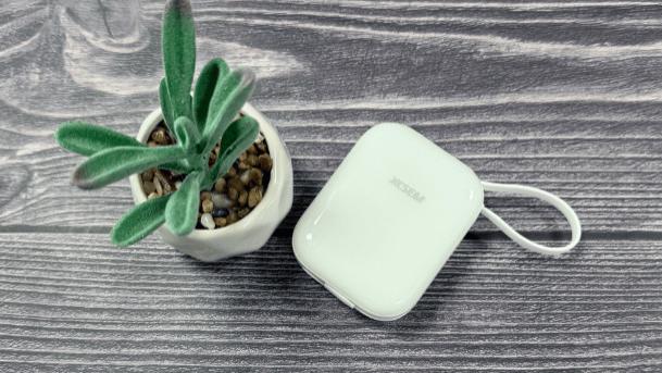 充电宝哪个牌子的好？这5款高性价比充电宝值得一看，帮你快速决定怎么选