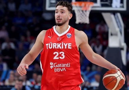 围绕申京主体的这个交易如何，感觉双赢
知道申京的价值和唐斯的大合同，所以这是一份