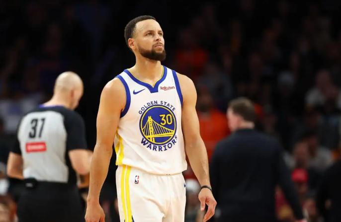 有一说一，库里是不是史上运气最好的球星
库里做为一个历史前十的nba球员，生涯运