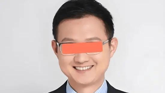 证券研究所长出差期间猥亵女下属，受害者披露事发过程，称不接受私了