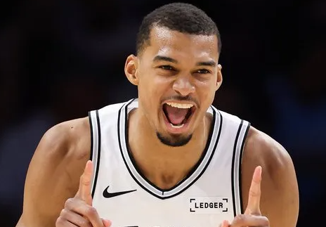 文班就这么肯定自己能拿到MVP吗

我看他的采访，一开始我看错了，以为是MVP竞