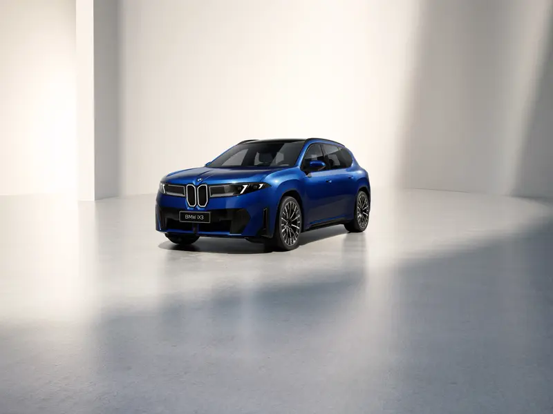 宝马放出新世代BMW iX3长轴距版官图，轴距比标轴加长108mm，来到3005