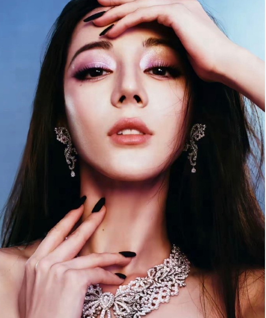 月光下魂牵梦绕，清风拂起我的思念