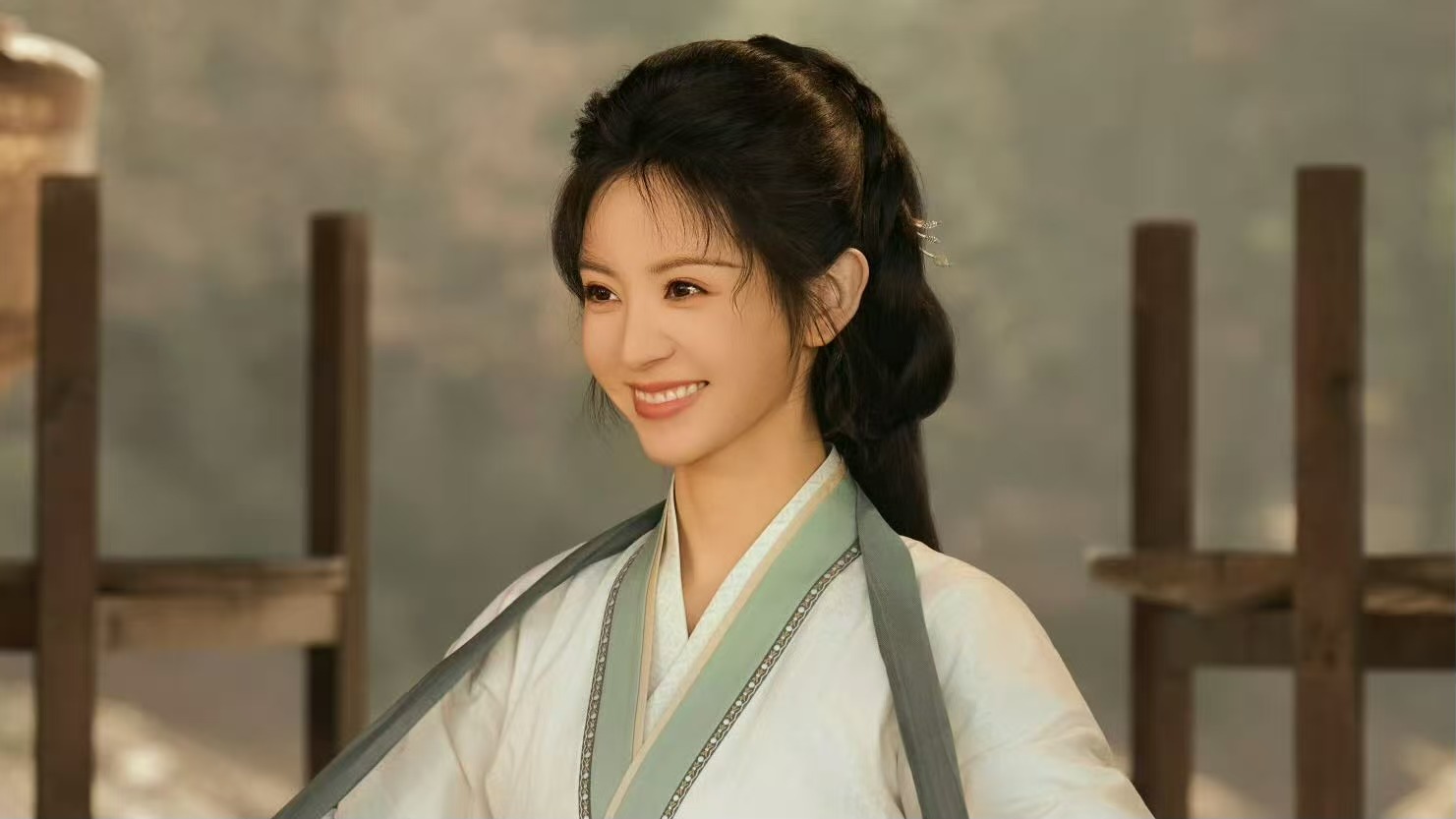 电视剧《嫁金钗》开播，能否火爆出圈？
由田曦薇、闫桉主演的古偶剧《嫁金钗》今日开