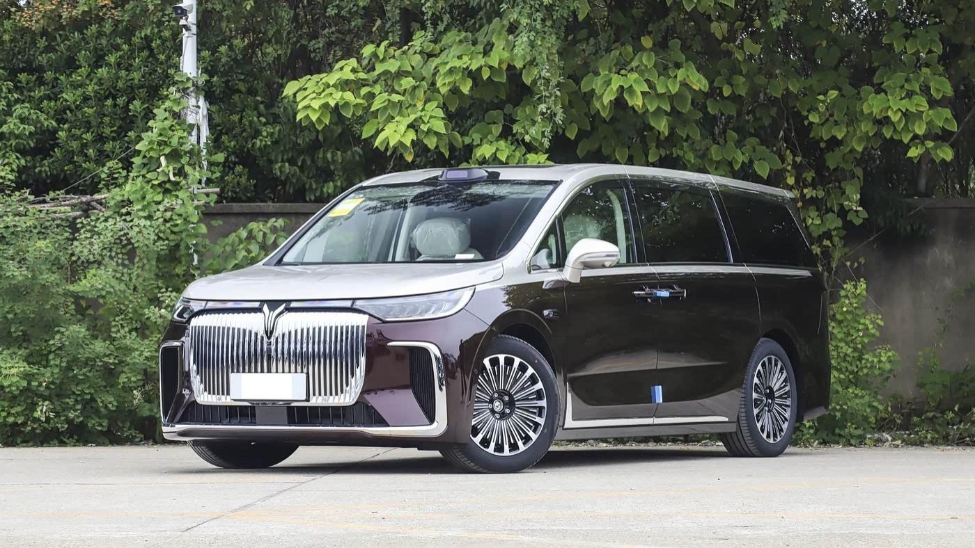 全新中大型插混MPV上市！不足31万起，配备激光雷达+华为乾崑智驾