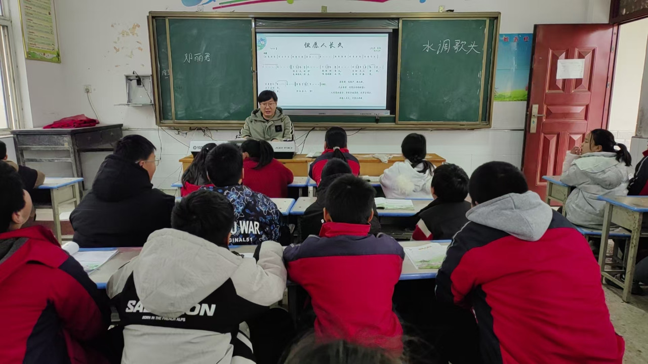 南阳市39小学赴夏营小学开展音美送教