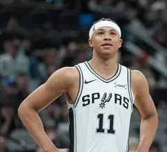 NBA季后赛马刺主场对阵雷霆的比赛已经结束。全场战罢，马刺以（3）118-91（