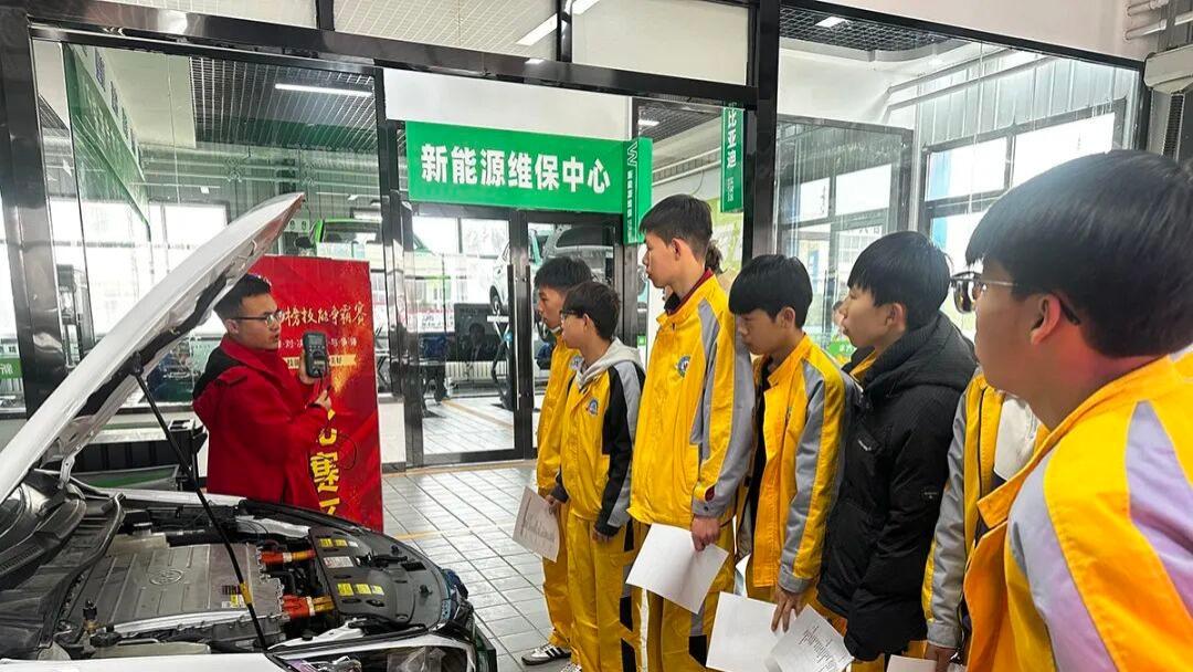 甘肃万通龙虎榜技能争霸赛 | 汽车新能源项目成功举办