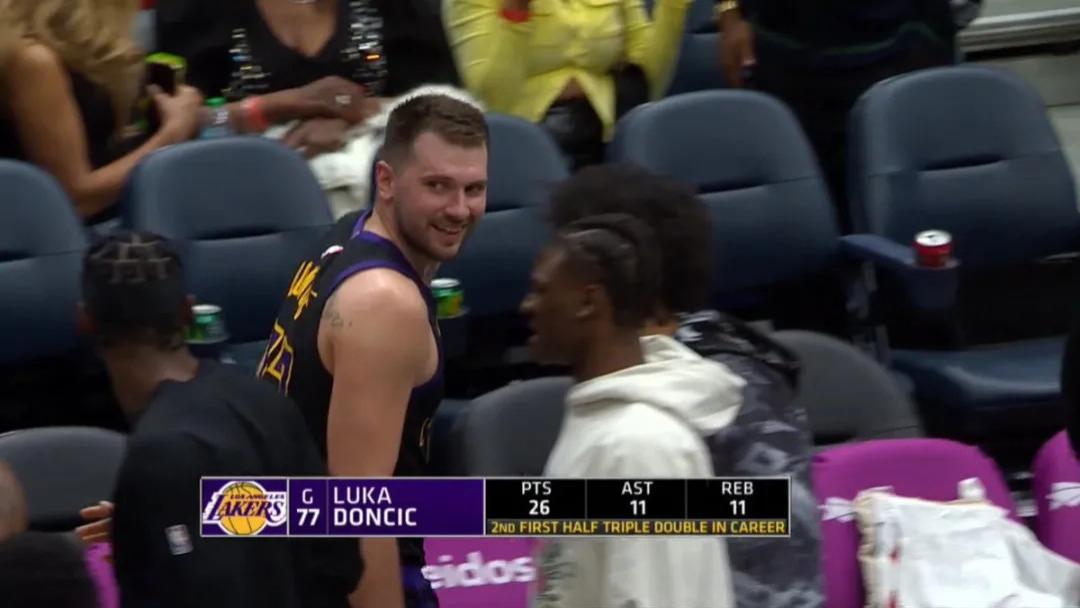 37+11+13！又历史第1了！17年了，真正的湖人来了？