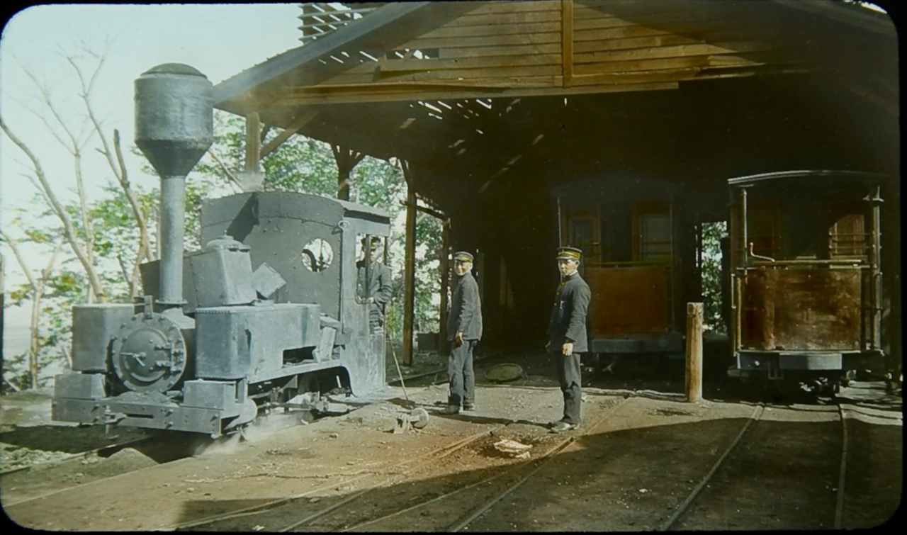 1917年，日本的火车，约翰·威尔斯·雷切尔 (John Wells Rache