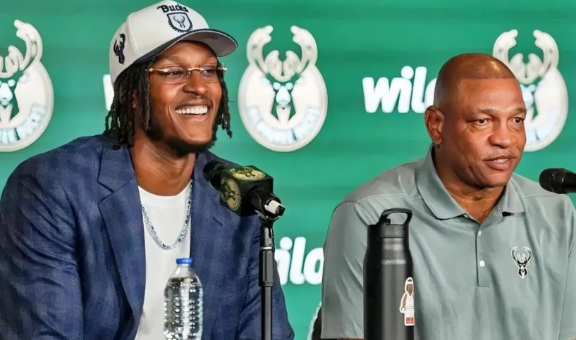 打的是个啥？看完雄鹿18分惨败输给马刺的比赛，我发现这3人毫无用处——

1-小