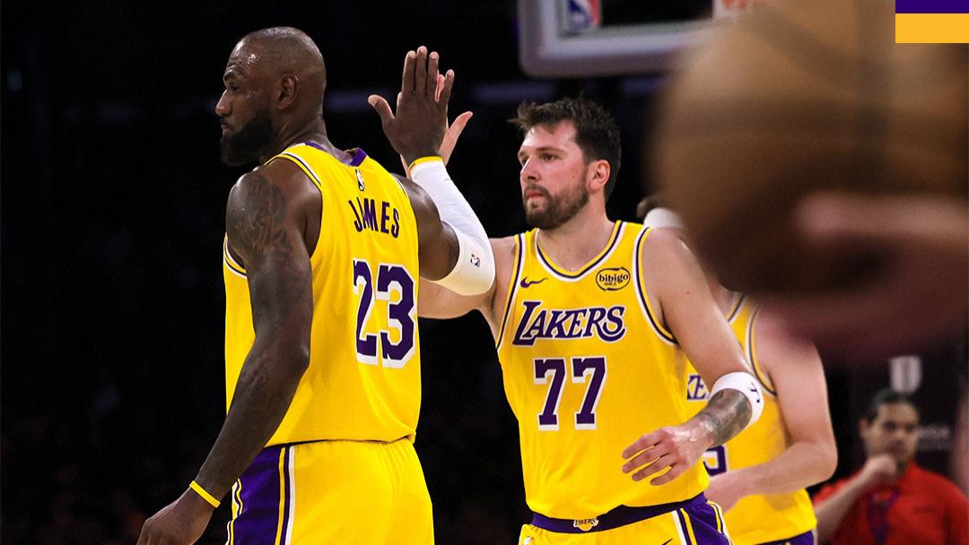 湖人更衣室庆祝曝光！东契奇果断拒绝被浇水 生涯8次50+全胜太狠