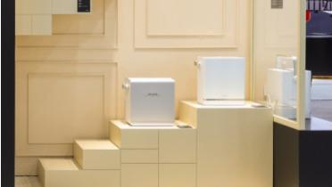 在AWE逛展的一天，我突然不想再手擦厨房窗了…