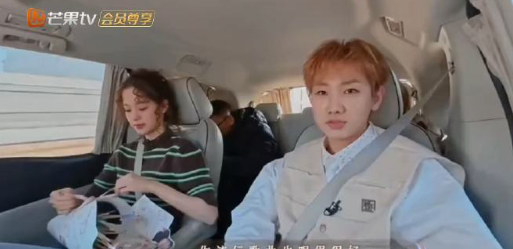 欧阳娜娜认可汪苏泷评价，坦言自己古典流行跨得确实大 ​​​