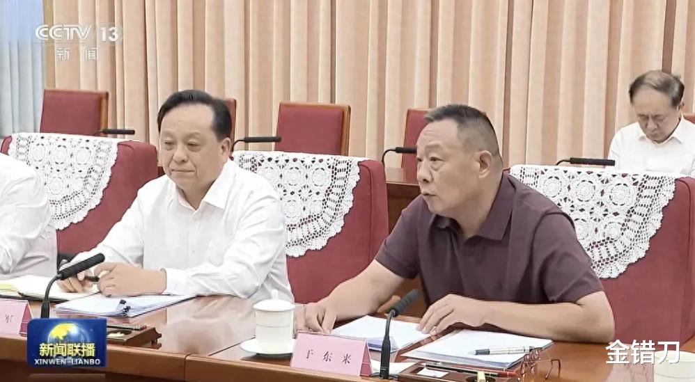 “摆烂”的于东来，又走到了同行前面