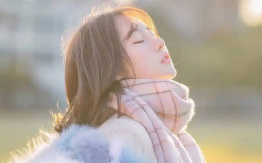 杭州一男子因身高158被甩，半年后前女友深夜发来29条消息求复合，而他的回复只有三个字