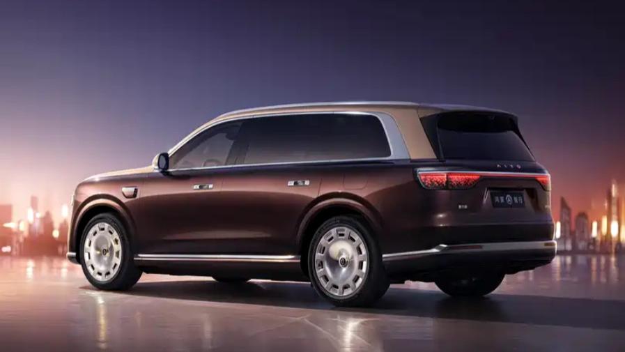 搭载6颗激光雷达 车身尺寸全面提升 新款问界M9官图发布