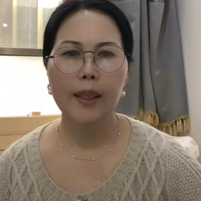 保姆就是保姆，老板需不需要是马筱梅和汪小菲的亊，更应该有职业修养，而不是道德绑架