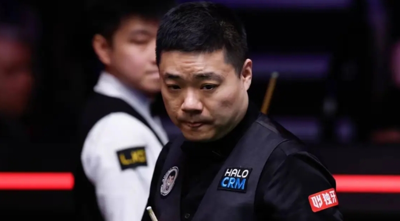 第一阶段俩人整体上发挥的都还不错，实际上赵心童发挥要好一些，都有亮点，也都有致命