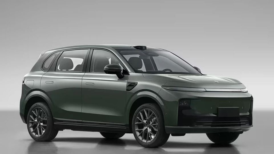零跑B10高功率版曝光，电机最大功率提到185kW