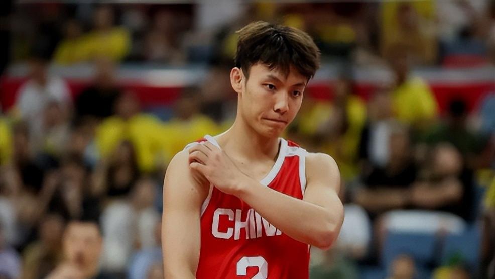 曝徐杰脚伤恢复理想！已能打队内对抗赛，力争不做陪练