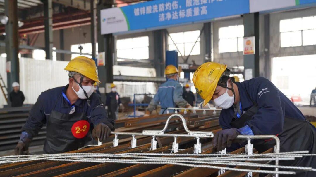 同台竞技展风采