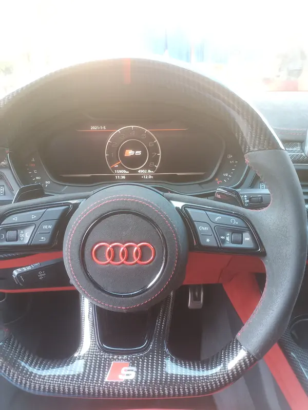 奥迪A7改装R8方向盘，颜值与功能齐飞