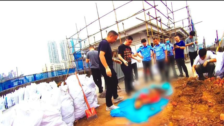 28年白骨案告破！女子杀人埋尸花坛后整容改名，最终下跪忏悔