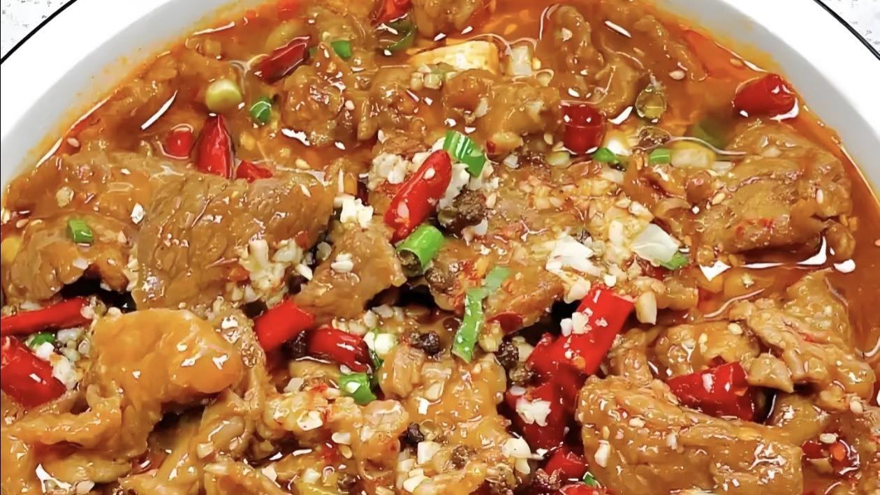 家常水煮牛肉，一口热辣入魂