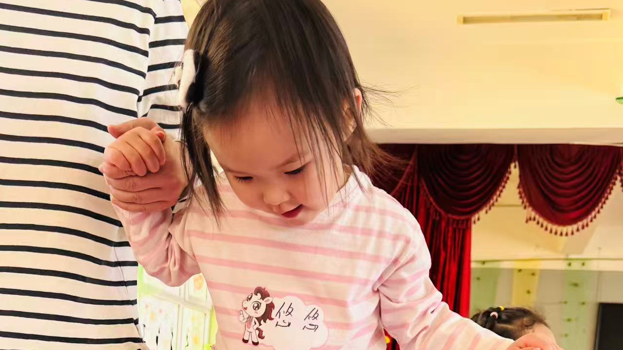 5月给3岁孩子讲幼儿园的故事，9月能适应幼儿园吗？全攻略：高频疑问解答