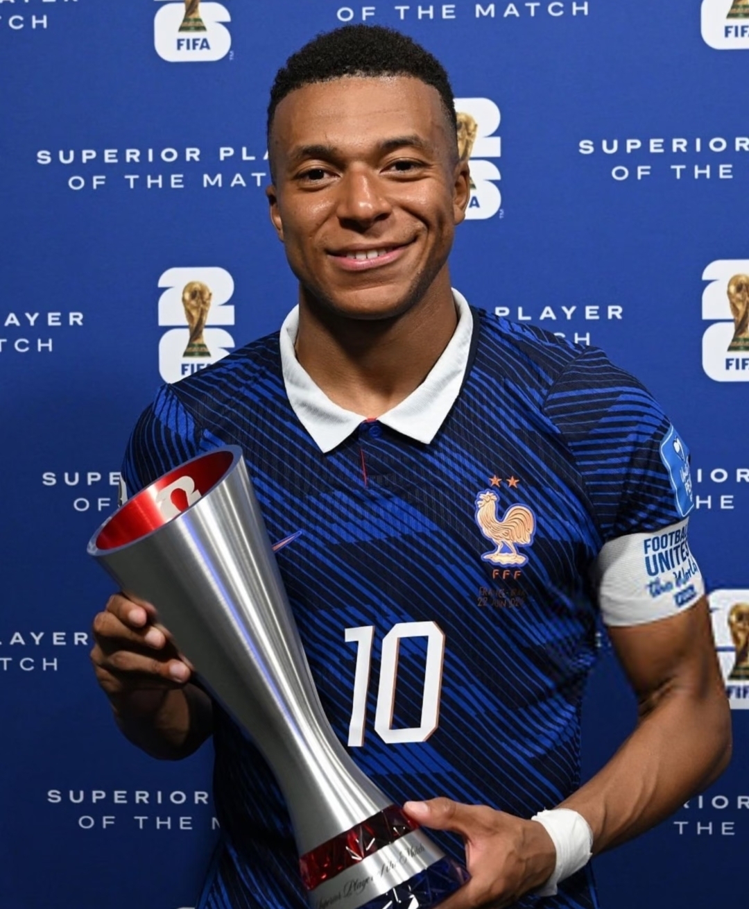 
梅罗的世界杯
2026-06-23 09:45
关注
梅西别高兴太早，姆巴佩会