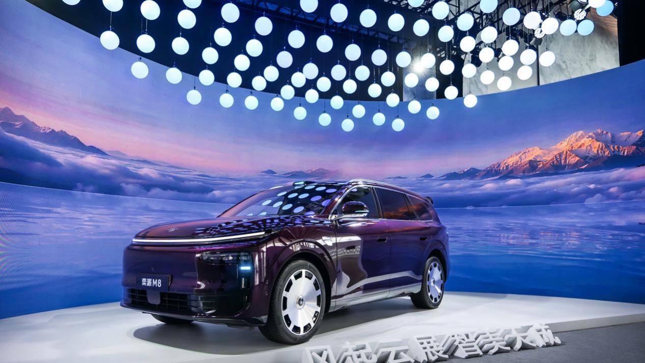 “又双叒”是华为赋能，东风奕派M8能玩出新花样吗？