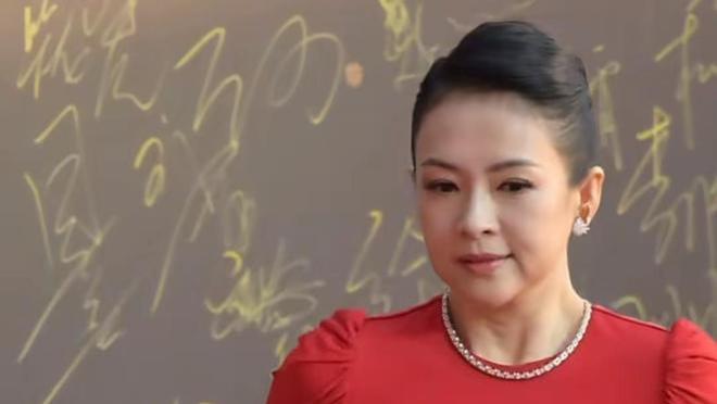 让我们一起来看看电影盛典红毯上女明星们的表现吧！