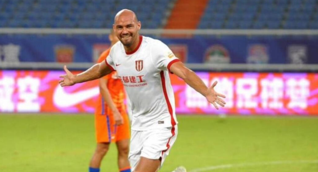 中超第五轮，成都蓉城客场2：1战胜北京国安。给人印象深刻的是成都蓉城的外援。真给