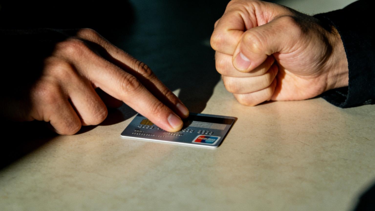 100万彩礼背后：我们是在谈感情，还是在谈生意？