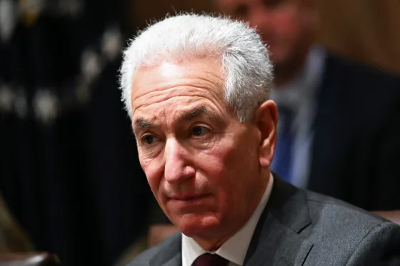 法国召见，特朗普亲家公不来