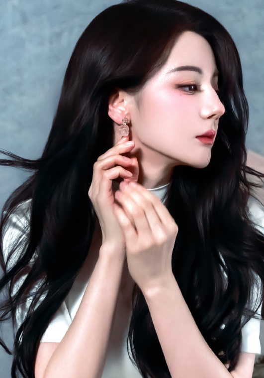 你是晚风掠过，你是温柔月色