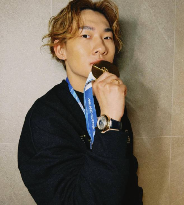 米兰冬奥会单板滑雪项目收官，中国选手苏翊鸣斩获1金1铜，苏翊鸣更新社媒晒出大片，