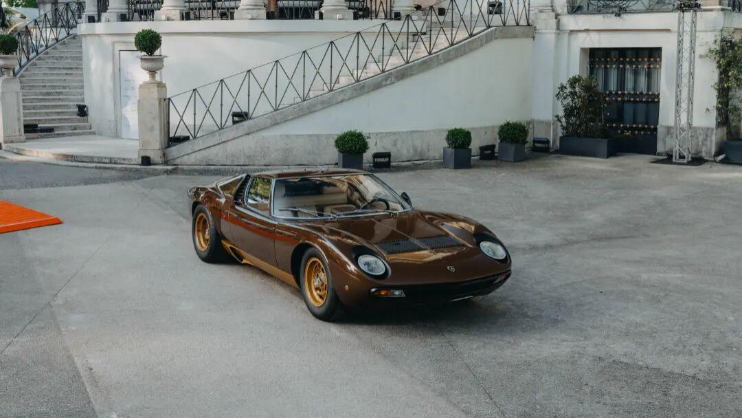 兰博基尼Polo Storico在首届安纳塔拉罗马优雅竞赛上展示全新修复的Miura超跑