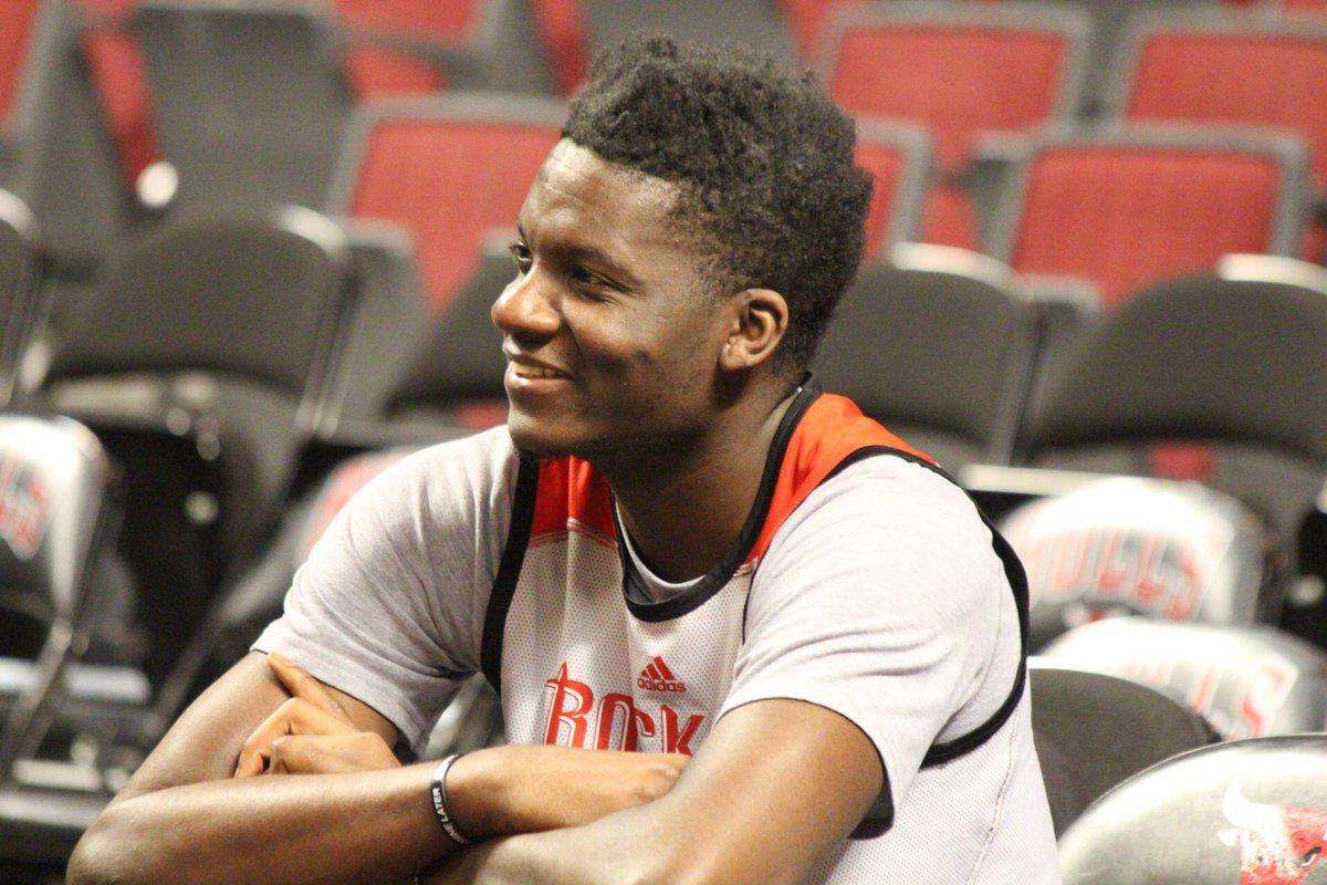 前NBA冠军中锋帕金斯在谈到活塞队的中锋杜伦的时候表示，活塞队现在根本没有为杜伦